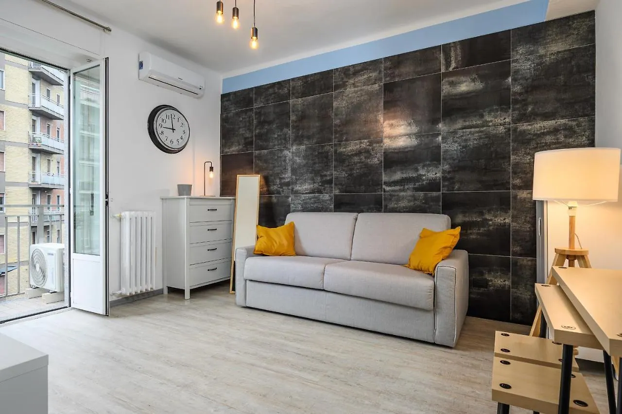 Insubria 8-3Sx - Monolocale Cool Apartment Milan Italy