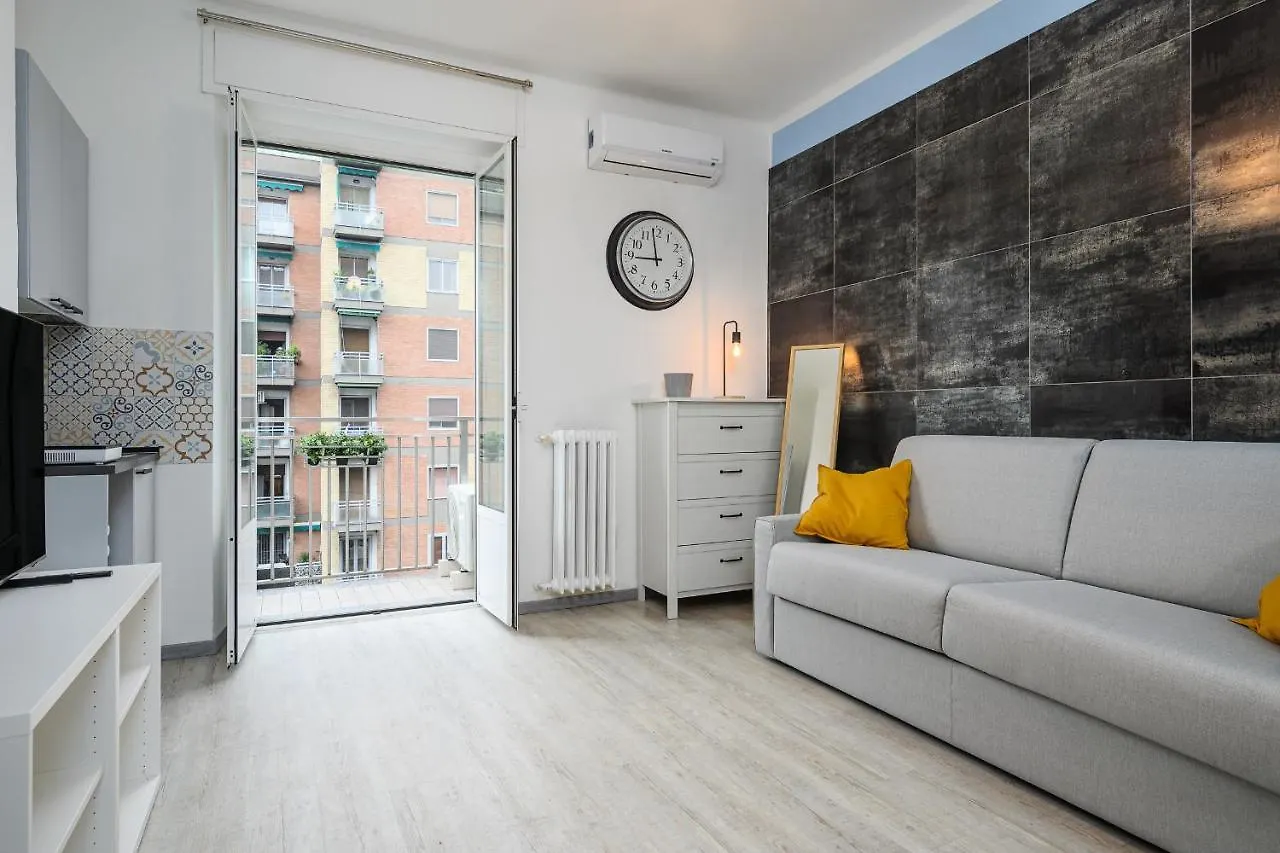 Insubria 8-3Sx - Monolocale Cool Apartment Milan